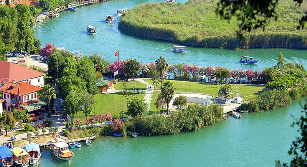 Köyceğiz kordon yürüyüş yolu